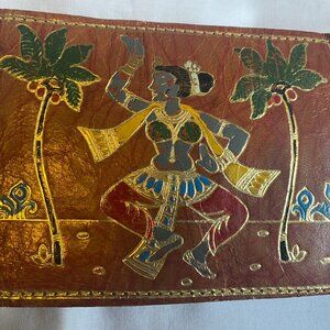 Vintage Hand Crafted Men Leather Wallet Purse Indian Belly Dancer Collectible